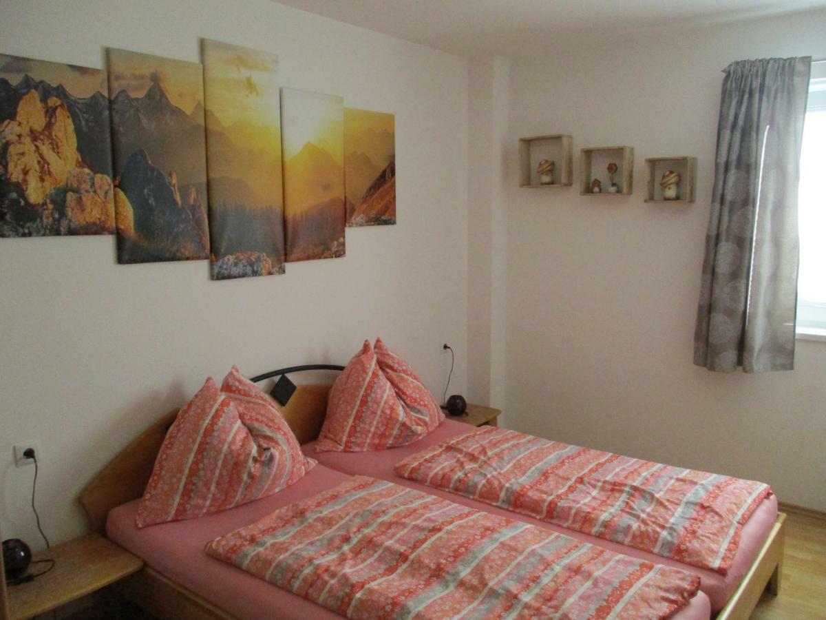 Appartement Alexandra Flattach Esterno foto